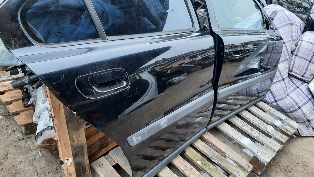 019-26 drzwi prawe Volvo s60 I przednie lub tylne