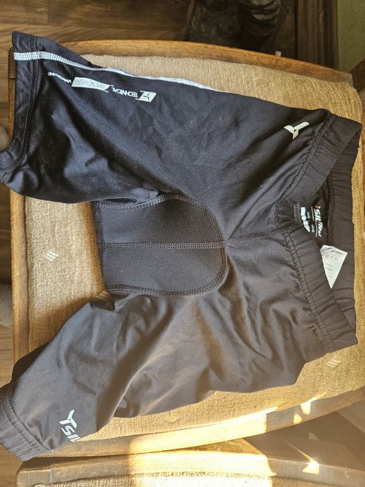 Spodenki rowerowe junior 148/152 firmy Silvini