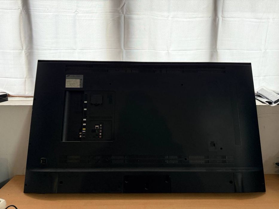 Телевізор Samsung – 55”, 4K UHD, Smart TV