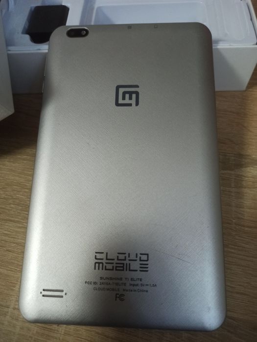 Продам Планшет на запчастини