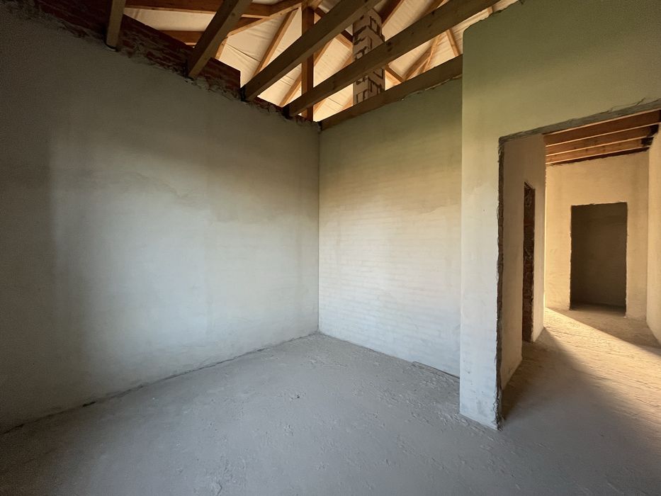 Продається одноповерховий особняк в передмісті Івано-Франківська