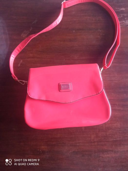 Продам стильную женскую сумку