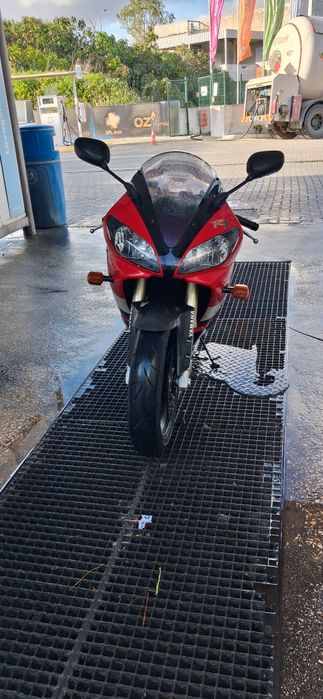 Vendo Yamaha R1 2002
