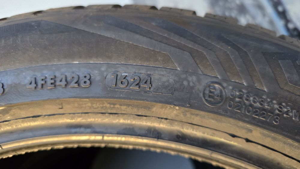 P24 4 x 225/45R18 Vredestein Quatrac Pro+ 95Y XL opony wielosezonowe