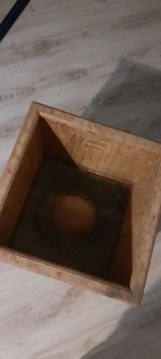 Dwie prl-owskie skrzynie donice