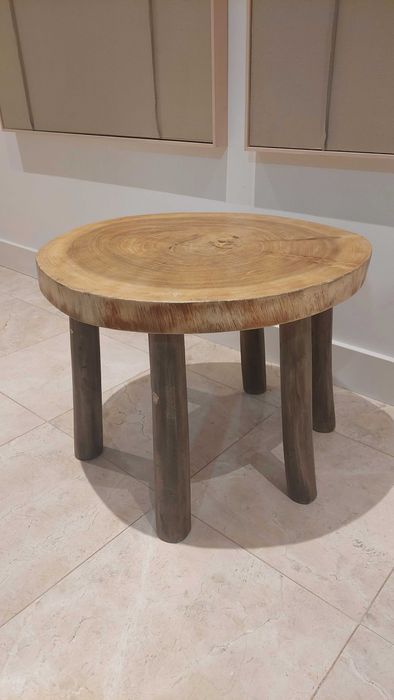Mesa de apoio da AREA STORE - Teca natural