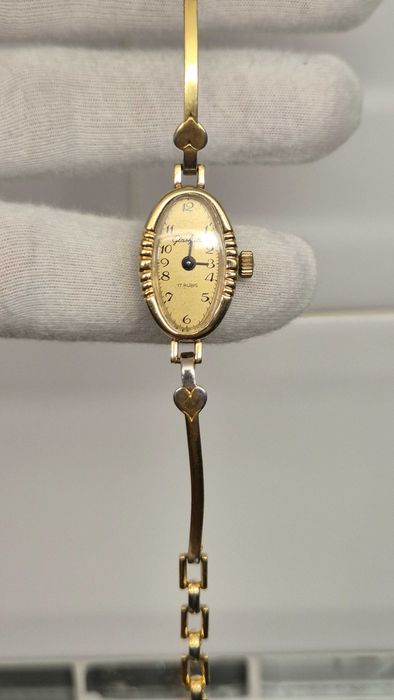 Damski *Glashutte* quartz