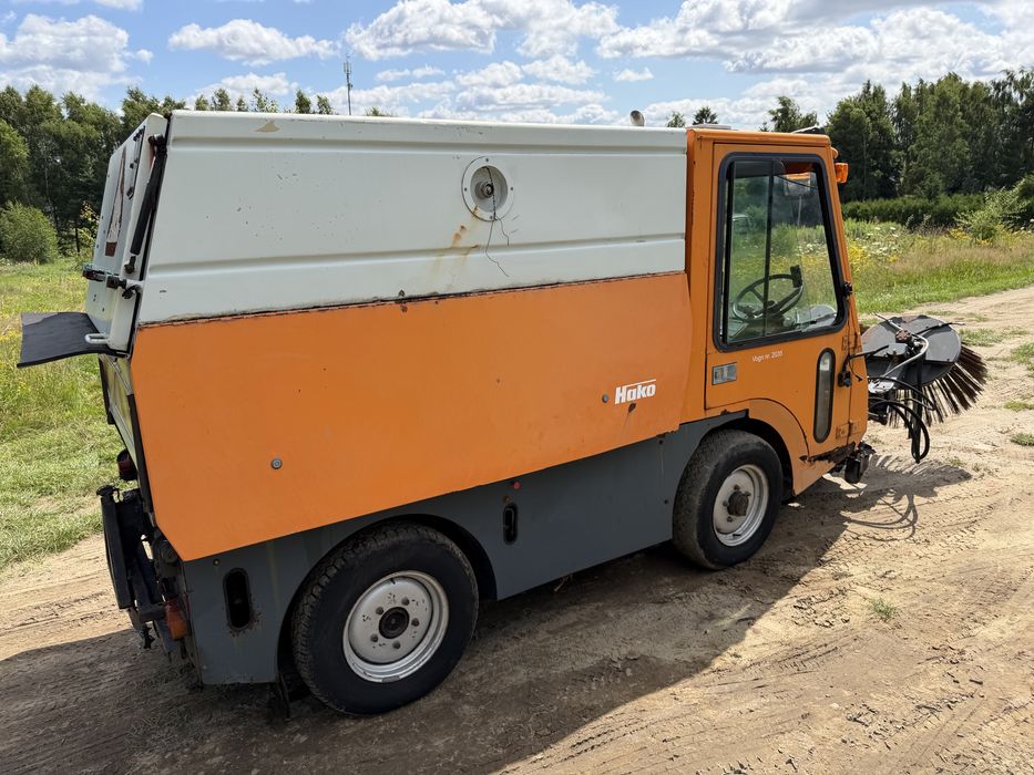 Hako Citymaster 1750 zamiatarka samojezdna + piaskarka