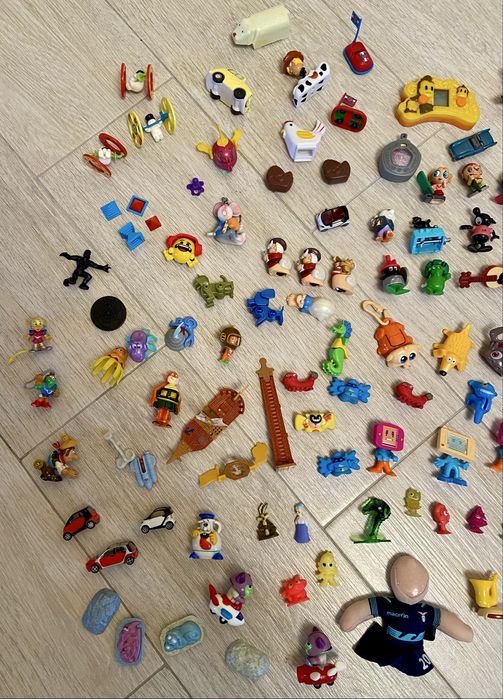 Кіндер іграшки Kinder