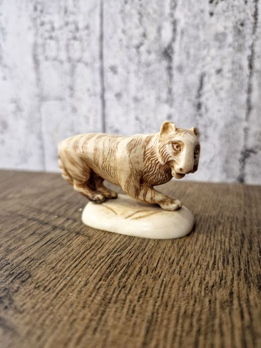 Фігурка Тигр, сучасна ручна робота