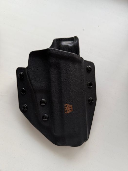 Продаю кобуру до Беретти м9