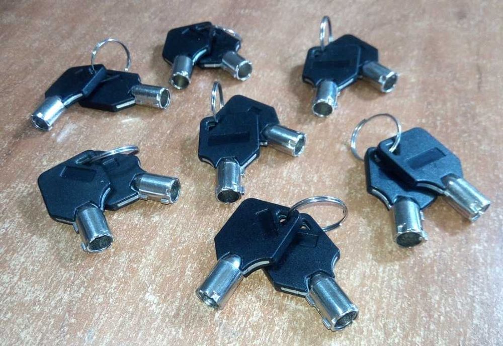 Kluczyki do starych maszyn owocówek BELLFRUIT 14szt