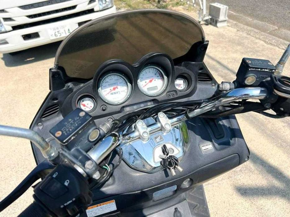 Макси-скутер Honda Forza MF06  2003рік Пробіг 18 702 км