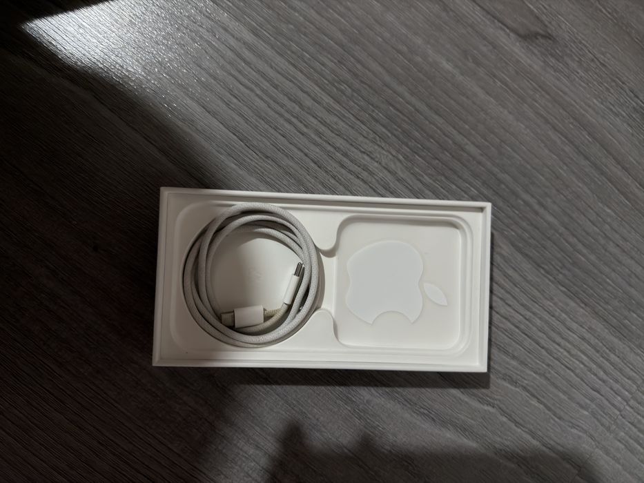 Iphone 15 pro cinza 256gb