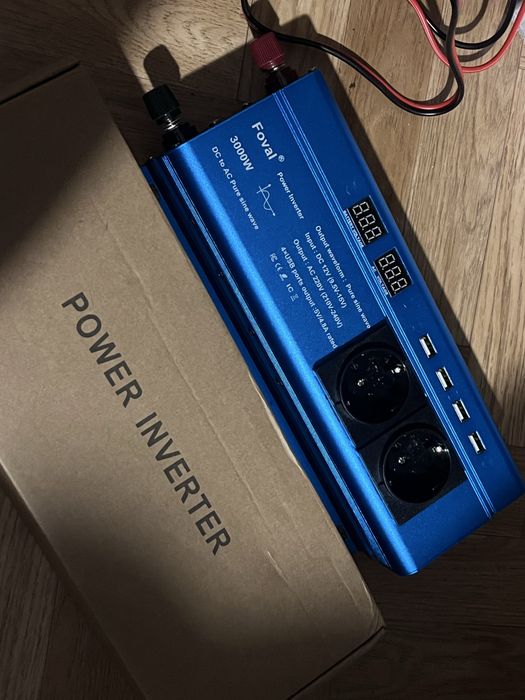 Інвертор 12V 3000W чиста синусоїда з двома розетками 220 та 4 USB