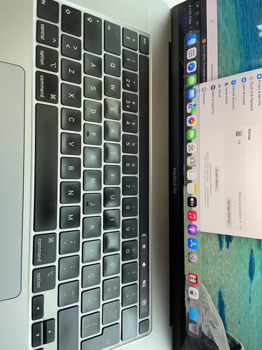MacBook Pro I9| 32gb RAM| 1TB Armazenamento. Touch Bar e Touch ID 16"
