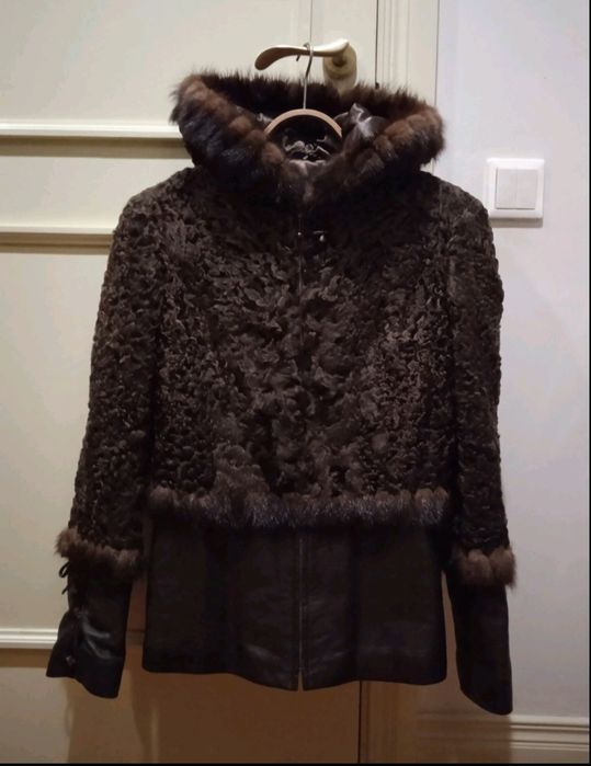 Натуральна куртка , шкіра+каракуль