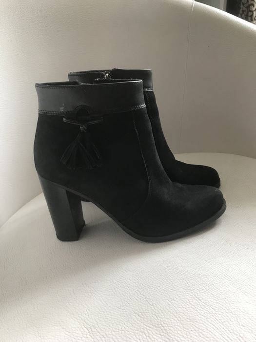 Botki damskie zamszowe Lasocki r. 38/24