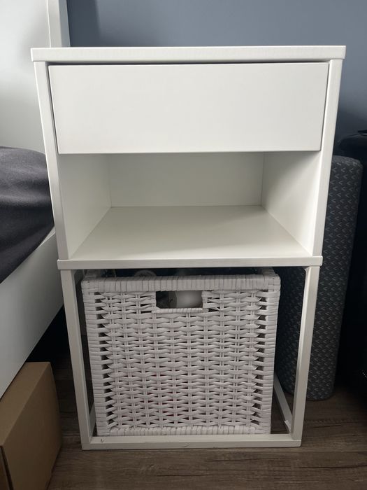 Stolik nocny vikhammer ikea