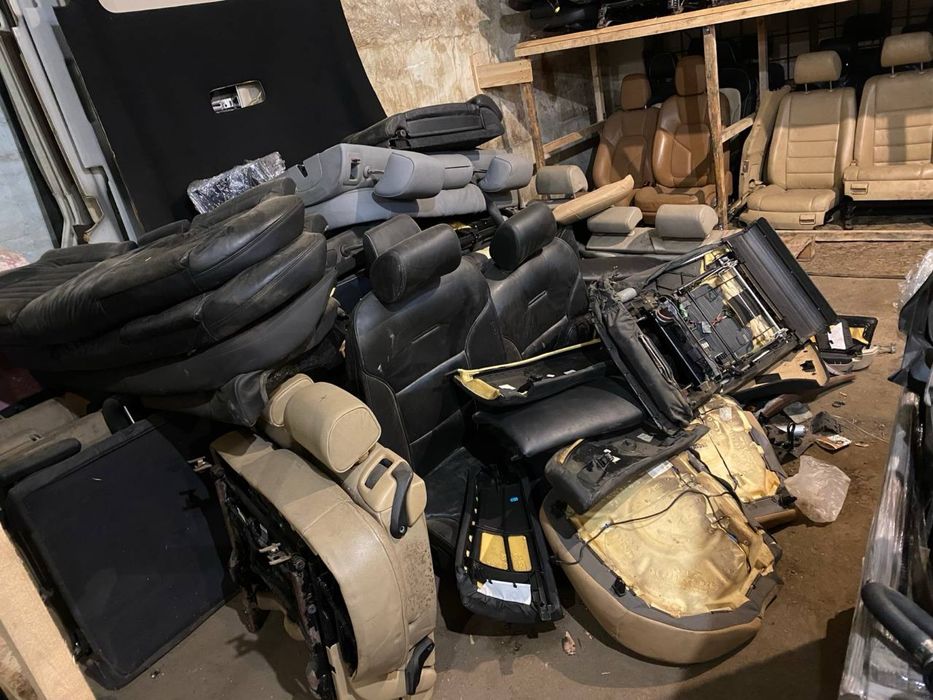 Автомобільні дивани