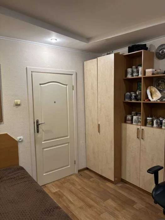 Продам 4 комнатную квартиру 84 м2 с ремонтом на Алексеевка,пр. Победы VI