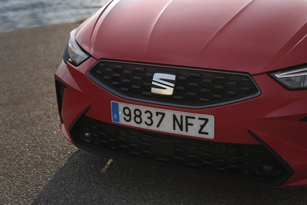 SEAT Ibiza ver-1-0-tsi-reference foto 2