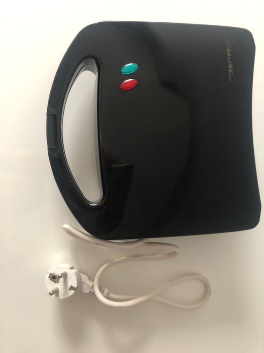 Gofrownica czarna 700W