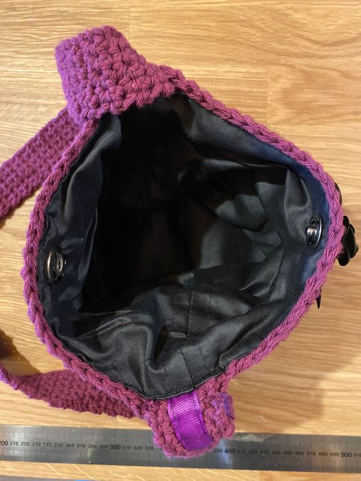 Bolsa feita à mão.