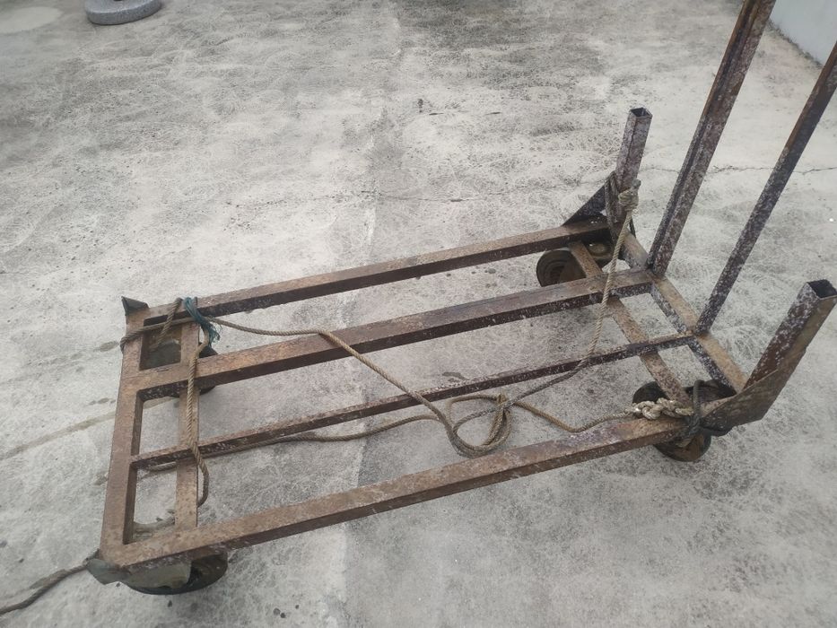 Carrinho transporte carga