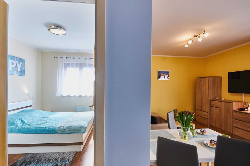 Dwupokojowy apartament z aneksem kuchennym i garażem