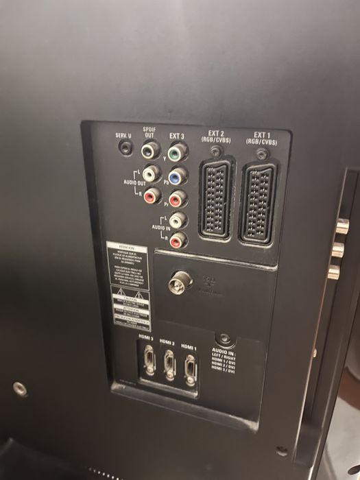 Televisão philips avariada