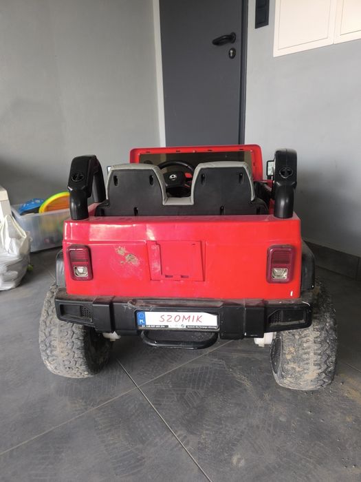 Auto autko 2-osobowe na akumulator jeep czerwony