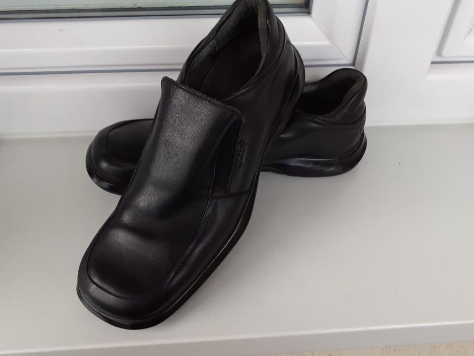 Buty skórzane Kickers 42