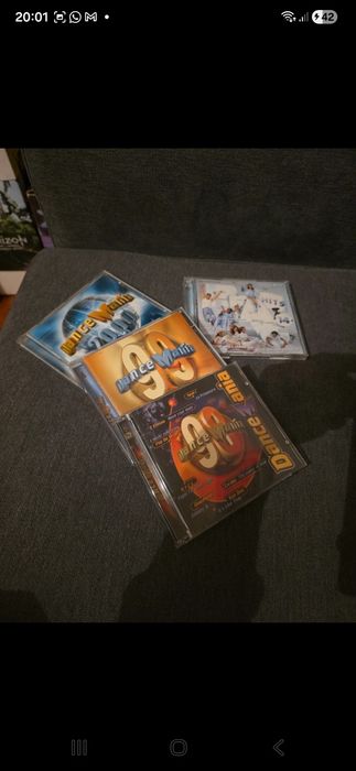 Lote CDS eletronica 90's