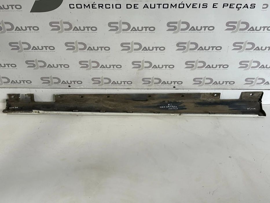 Embaladeira Direita / Esquerda - Mercedes C (W204)