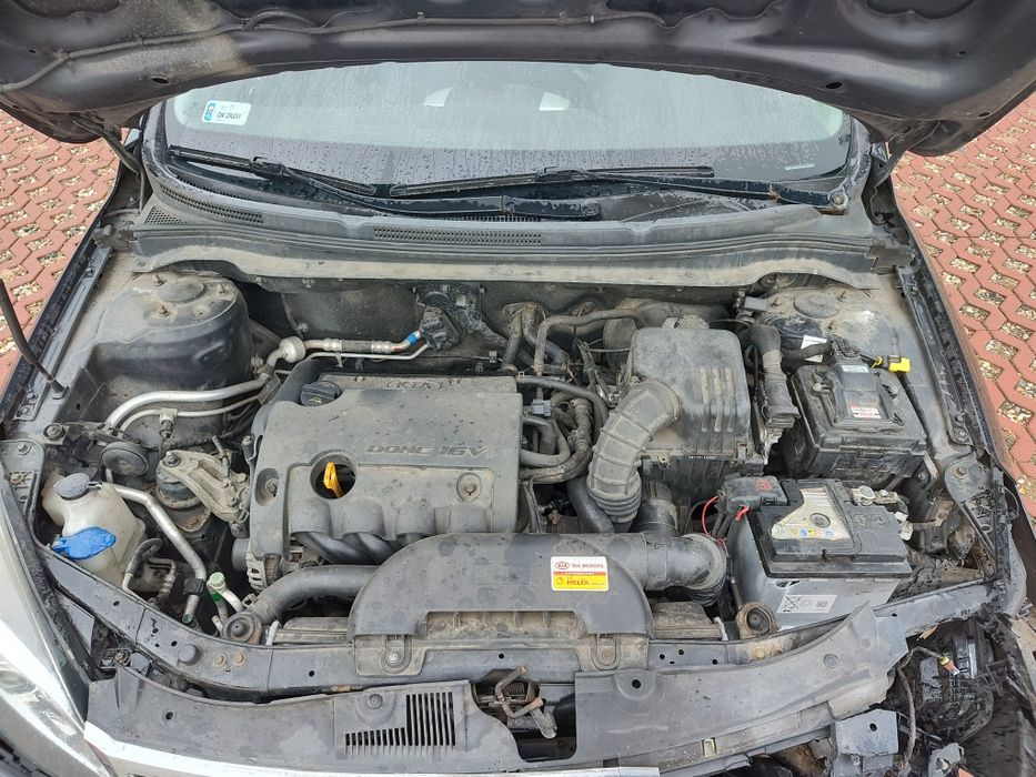 Kia po kolizji pali jeździ - benzyna+lpg