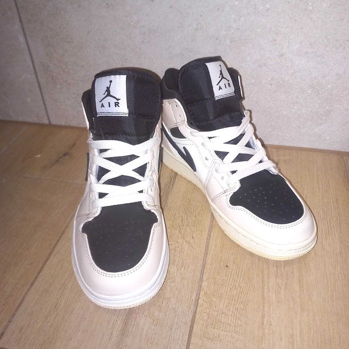 Sprzedam nowe Jordany mid 1