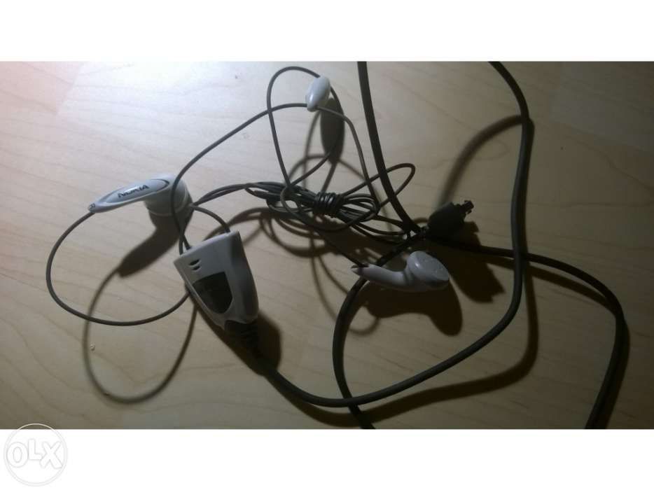 Auricular novo em excelente estado