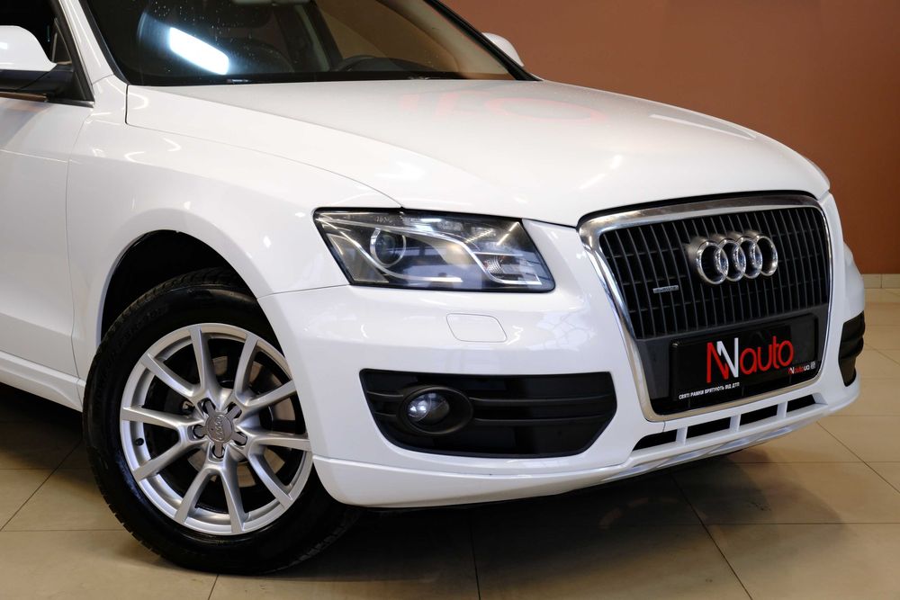 Audi Q5 2011 біла
