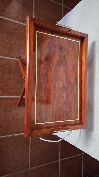 Mesa de apoio estilo tabuleiro