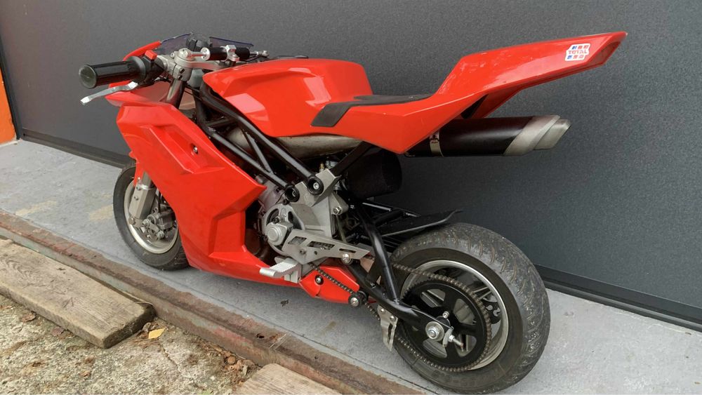 Pocket bike po licznych modyfikacjach