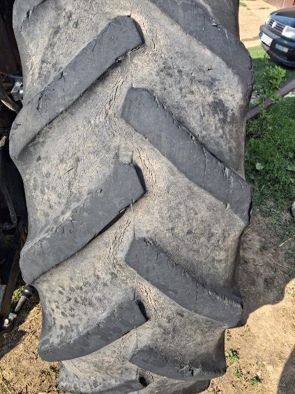 Opony 18.4R38(460/85R38)