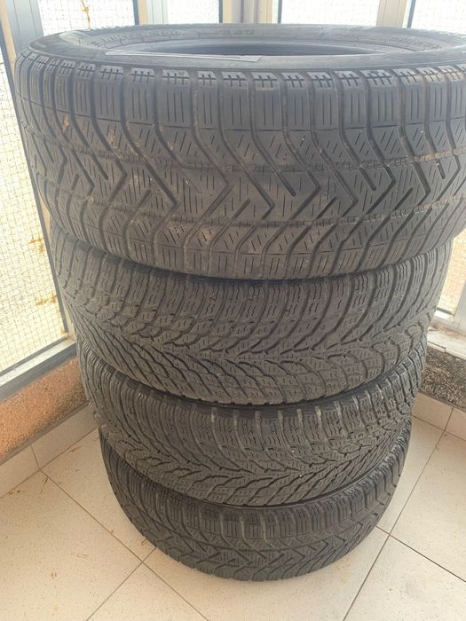 Pneus 205 65 R17