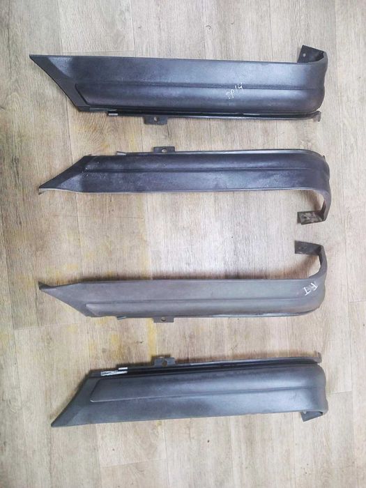 Молдінг клик заднього бампера Ford Transit Транзит частина бампера