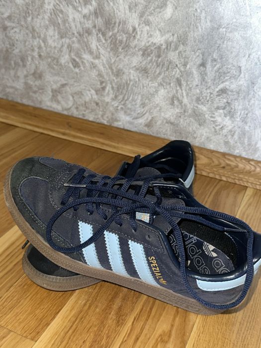 кросівки adidas spezial оригінал