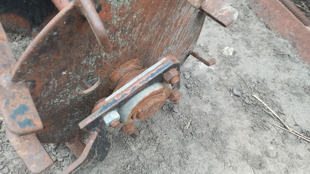 Продам коток з рамою та кронштейнами