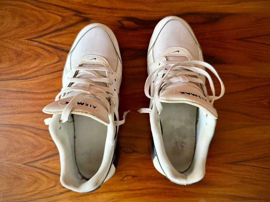 Ténis Nike Air Max Ivo n-44,5