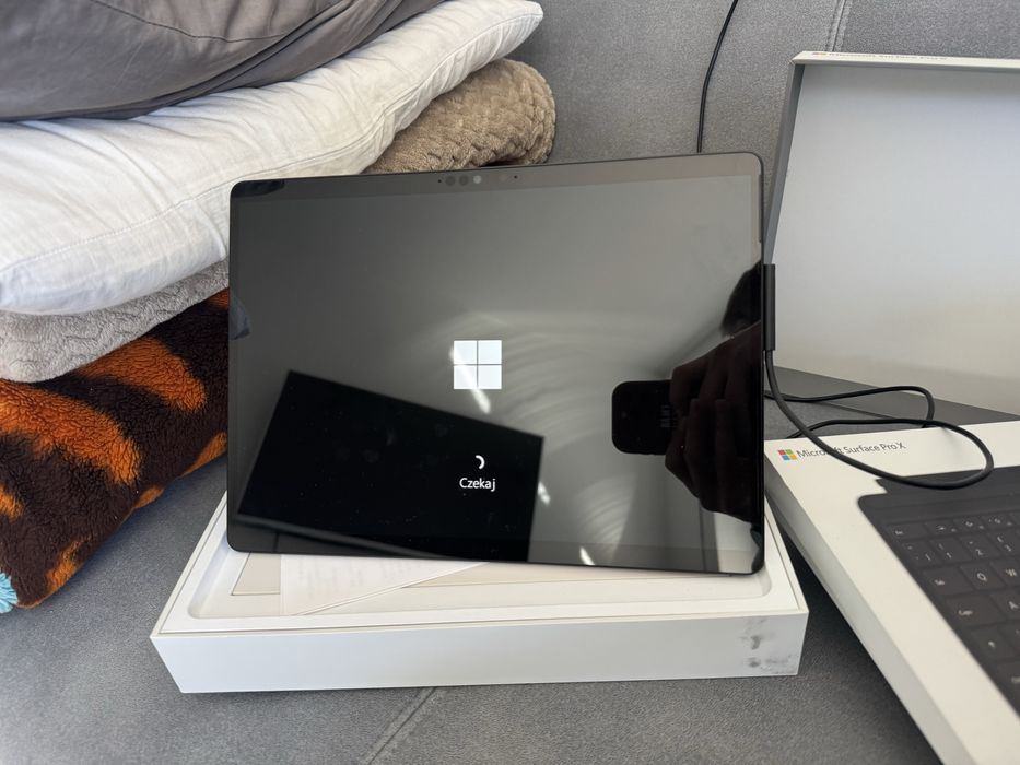 Surface Pro X SQ1 8 GB RAM 128 GB