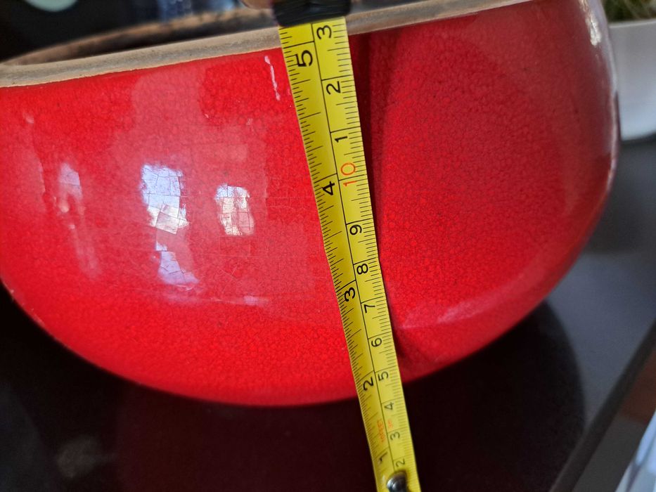 Vaso vermelho, acabamento vidrado