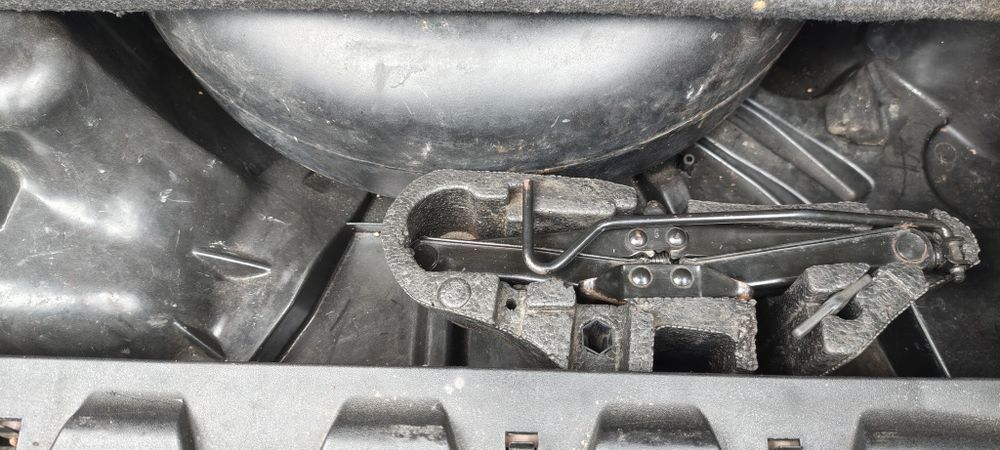 Renault Megan 2 (2.0 газ/бензин) по автівці все зроблено.